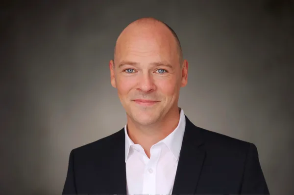 Tobias Fürniss, Ph.D. (UIBE) — Rechtsanwalt